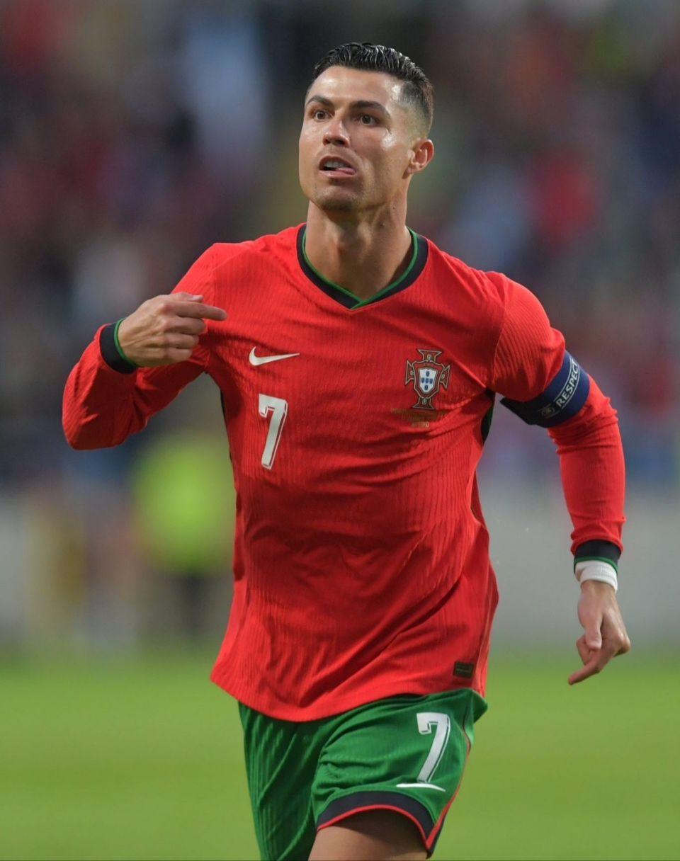 欧洲杯到底看什么?c罗姆巴佩贝林领衔巨星云集!老将谢幕 新王加冕