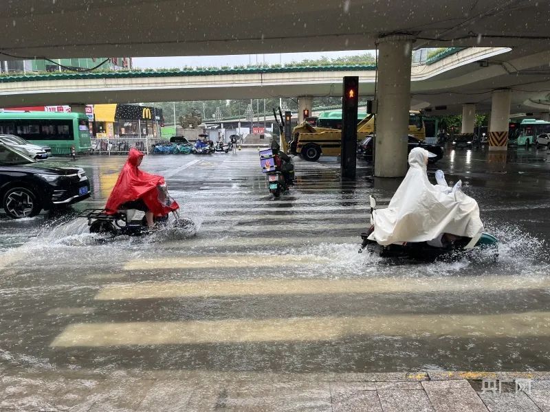 河南洛阳嵩县暴雨图片