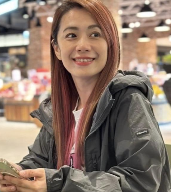 认爱了!离婚七年"水果妹"柯以柔被拍到有新欢,甜曝"新恋情正要开始"