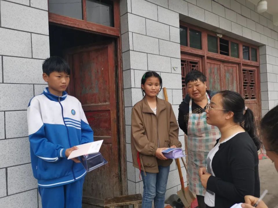 织金县龙场镇双山社区:文明乡风轻拂下一代