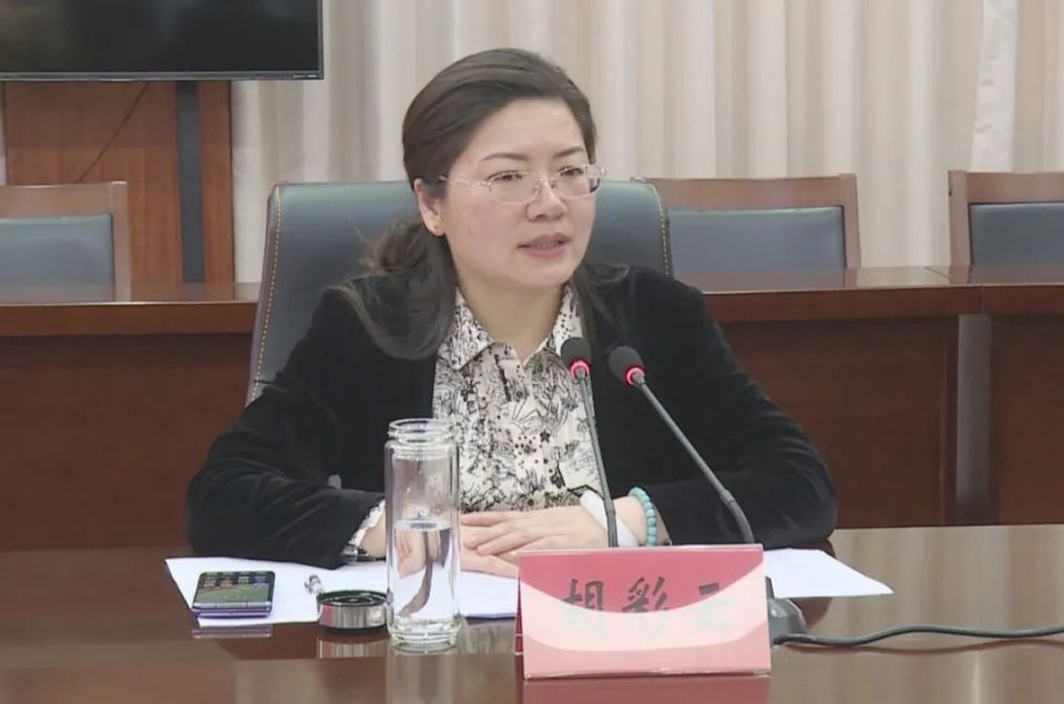 我市举行年轻一代民营企业家调研座谈会