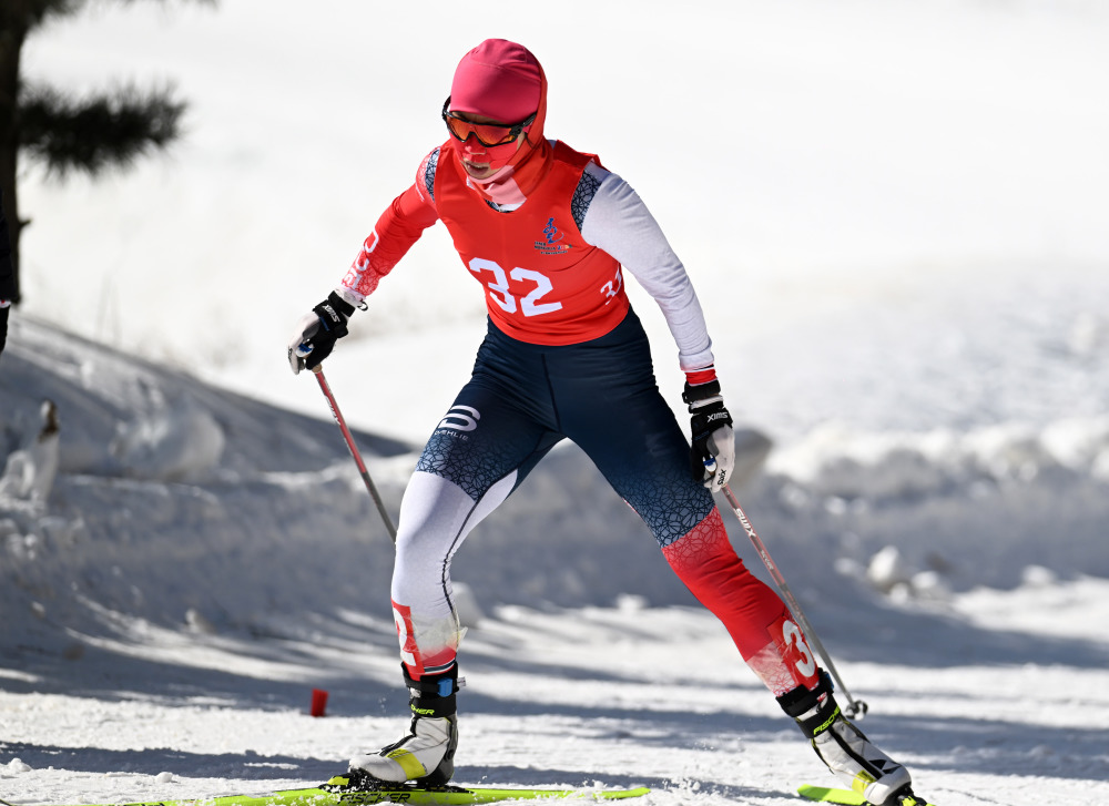 越野滑雪公开组女子10公里赛况