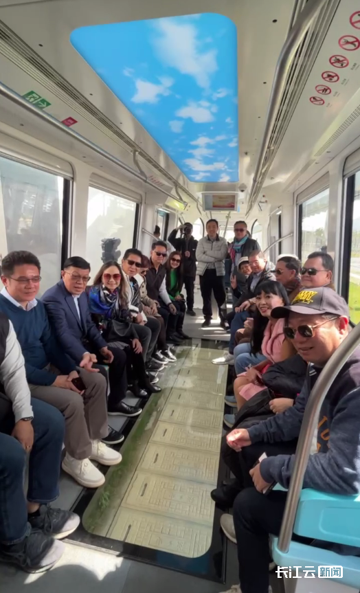 "来自泰国的商务旅游团表示:"武汉科技教育发达,与泰国企业合作的空间