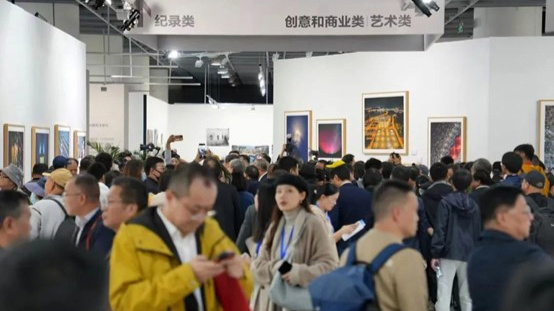 295件作品在全国摄影艺术展亮相，展出面积创历届之最_腾讯新闻