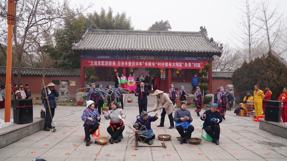 乐陵老百姓成c位冬季村晚热闹非凡