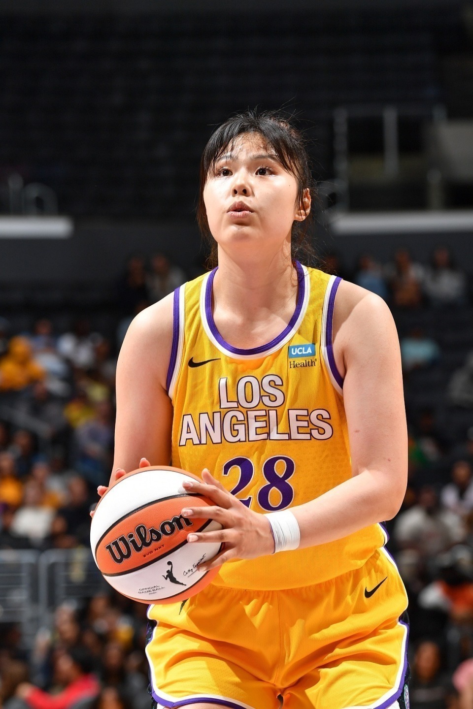 李月汝爆砍2分6板1帽率火花逆转,狂热状元克拉克空砍30分