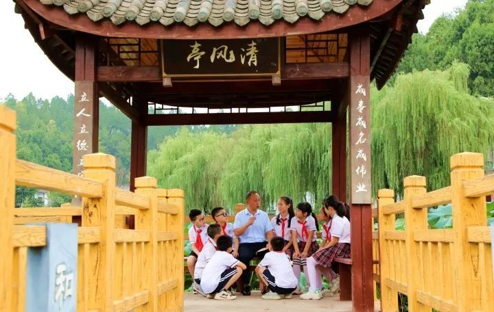 眉山:蹄疾步稳加快推进"一心三地"建设