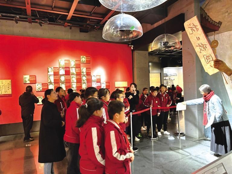 "红色研学 "让红色历史体验更多元_腾讯新闻