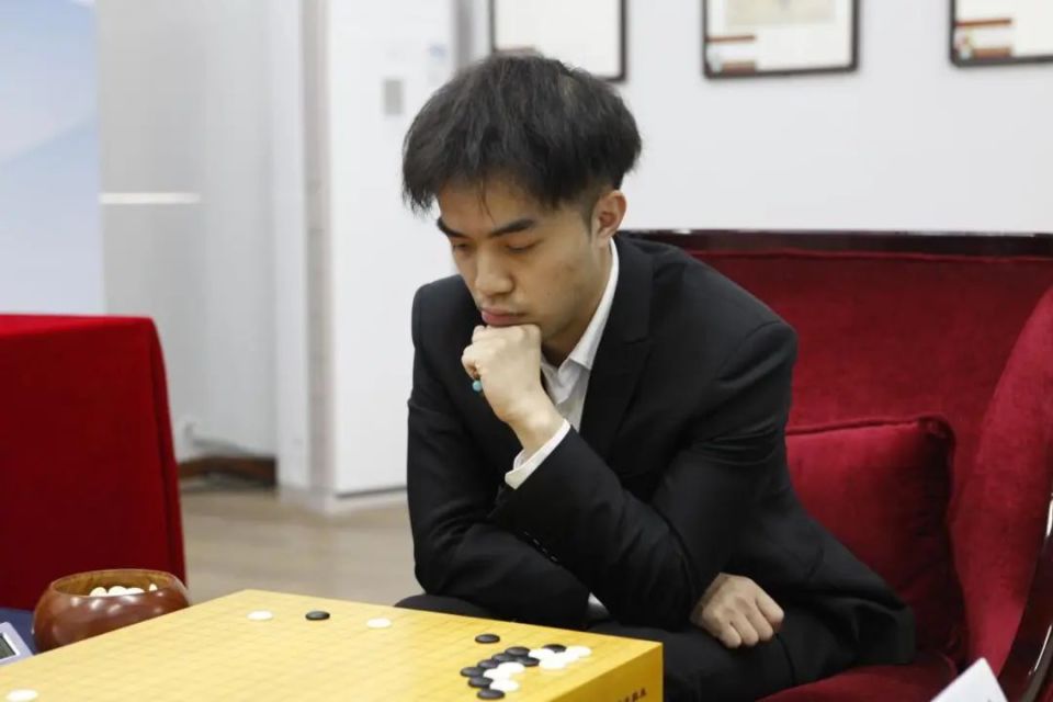 棋王争霸赛延续青睐寒门传统李钦诚谢科决战出新冠军