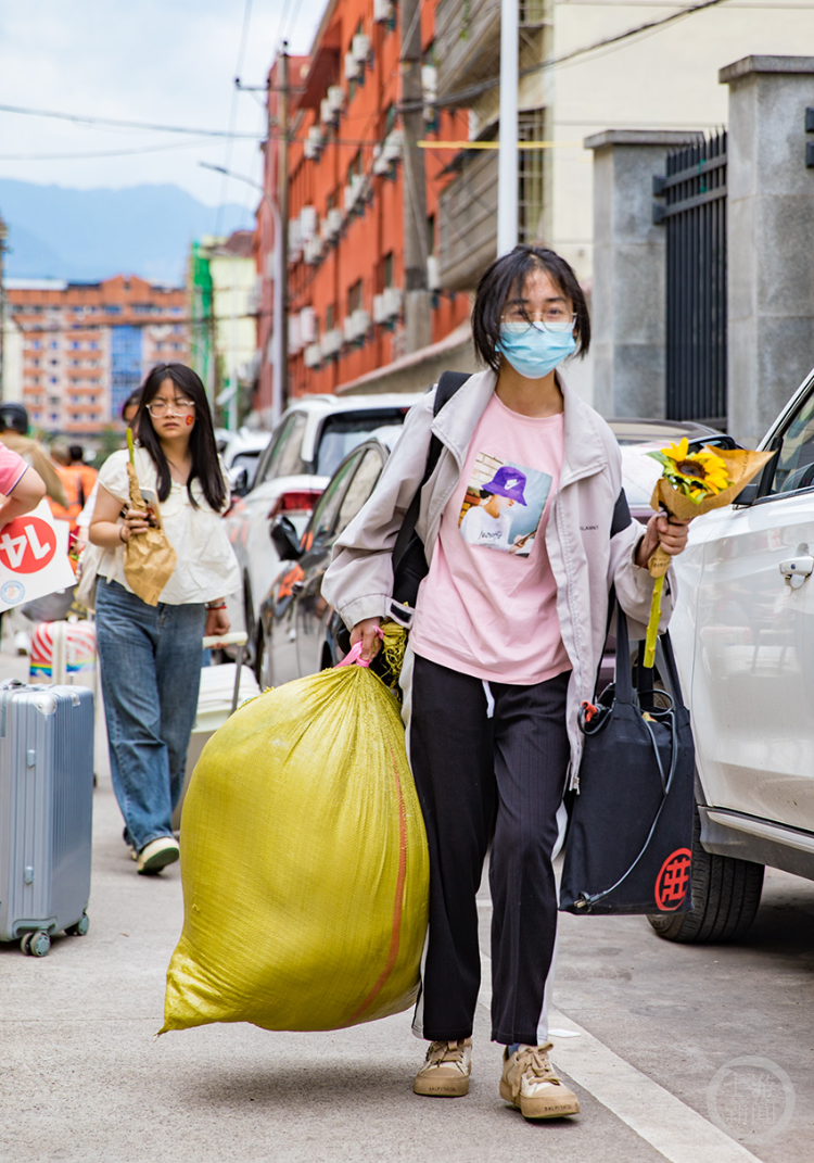 进城赶考 "梦想班车"启航