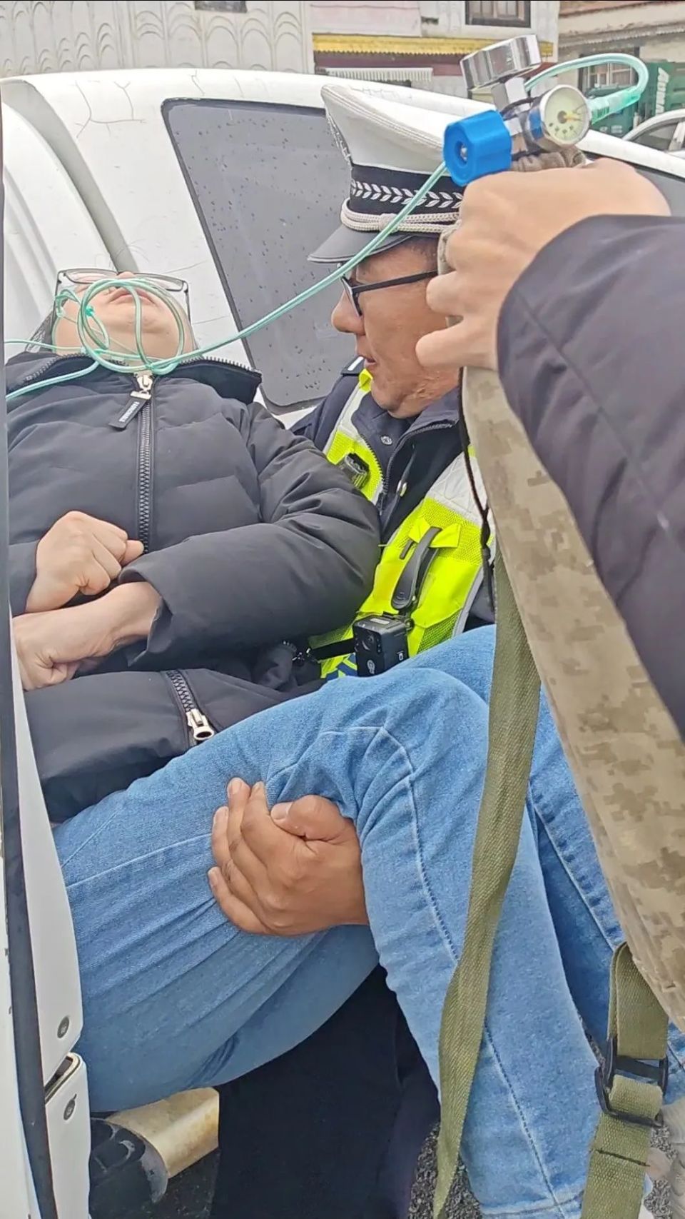 中心指令江塘镇派出所交警中队山南市贡嘎县公安局5月9日上午9时许