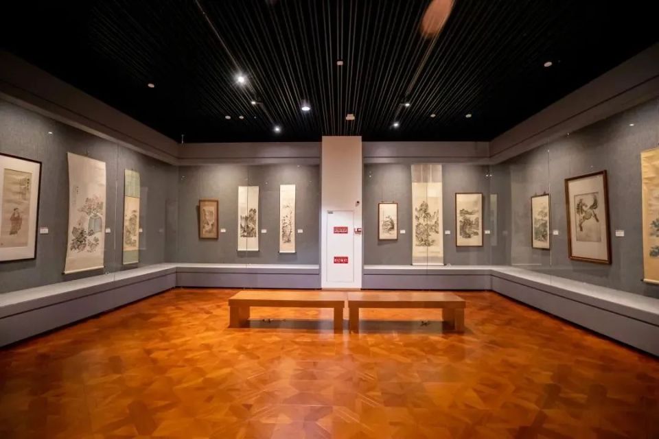 12展览地点:上海海派艺术馆一楼1号,3号展厅"今日海上——上海艺术家