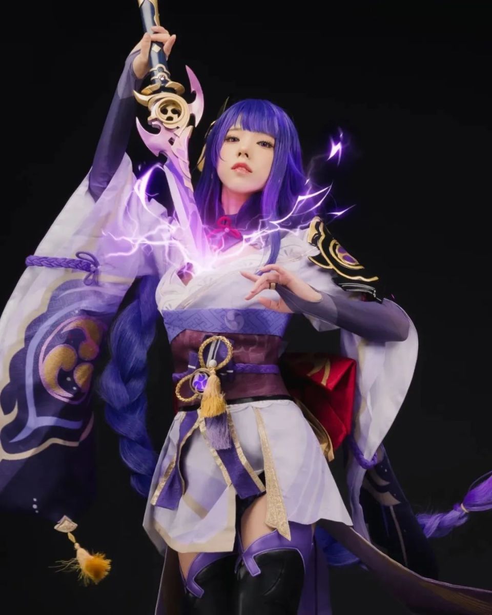 韩国清纯系美女cos美图赏,肌肤白皙的小野猫