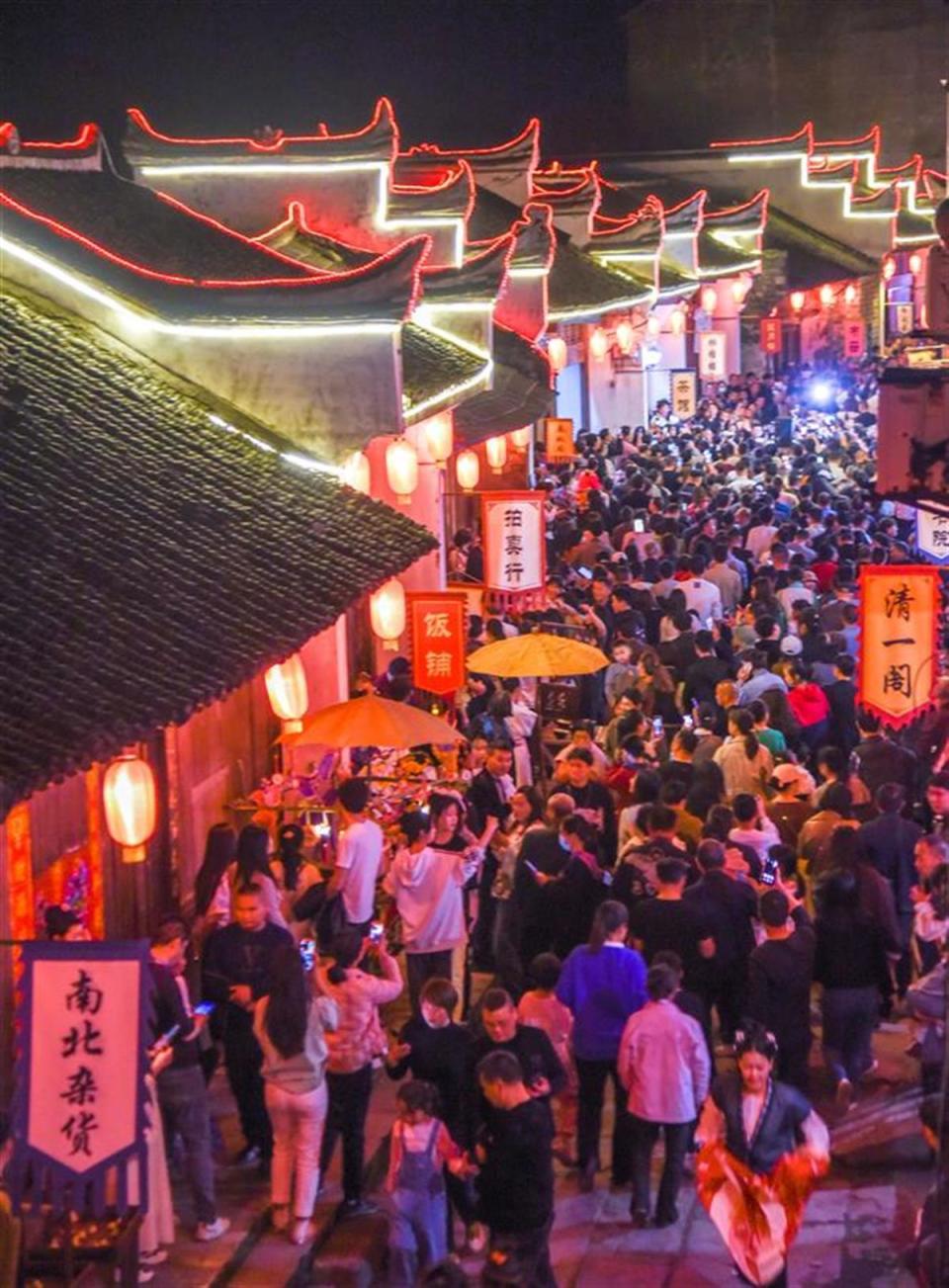 程集古镇上演七彩浪漫游,2024年监利春季文化旅游季拉开大幕_腾讯新闻