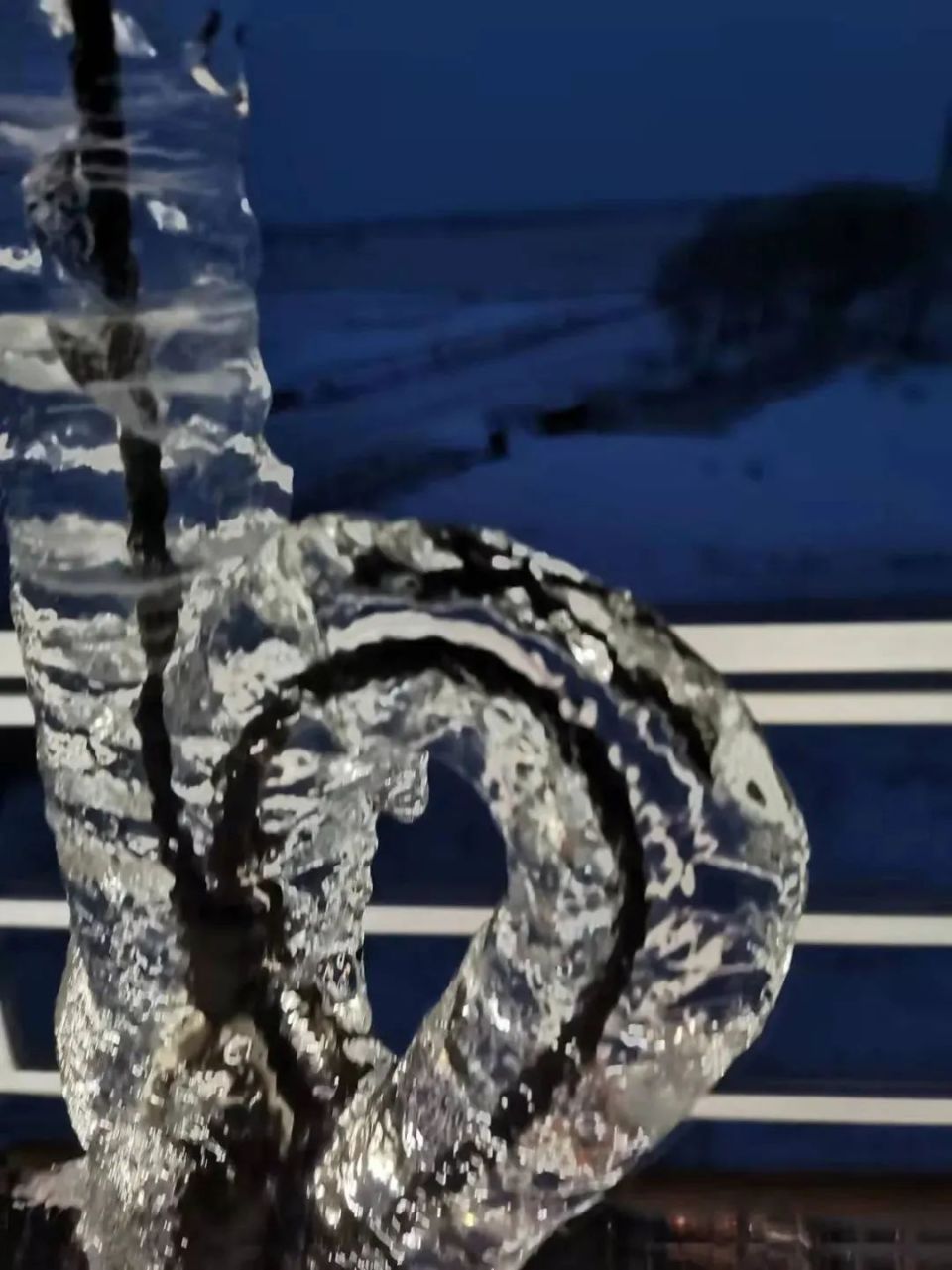 四十万人无法回家过年,因为碰上了这个"冰溜子"_腾讯新闻