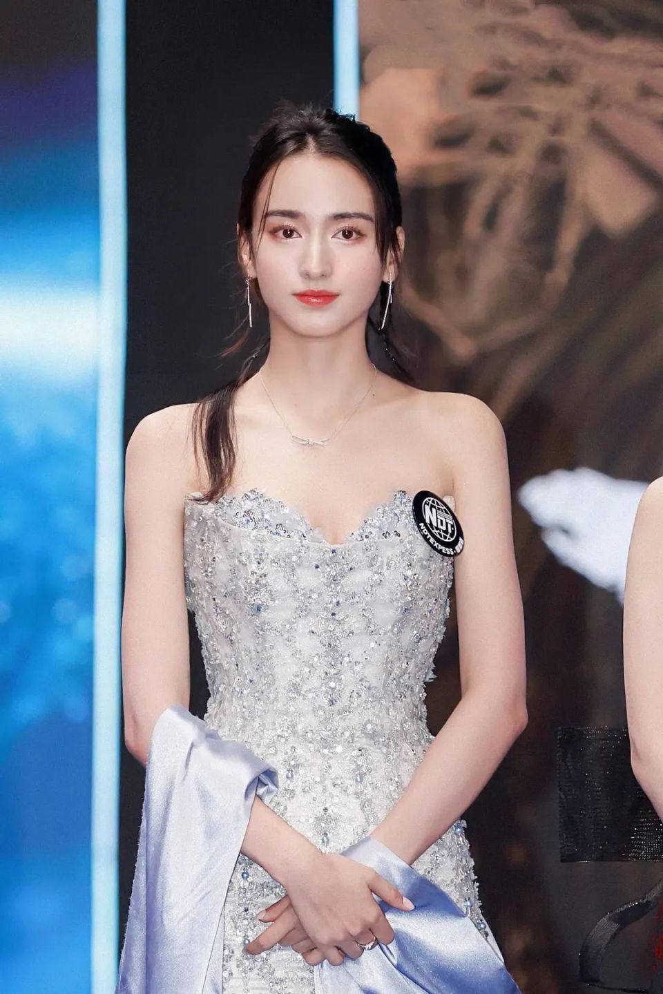 我想说,如果你也认出了李宛妲,你会明白乌尔善的用心.