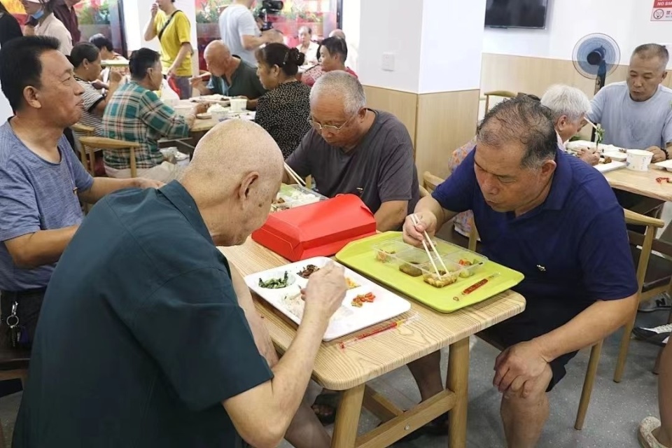 老年食堂共享書屋都在家門口龍小驛打造零距離便民服務圈