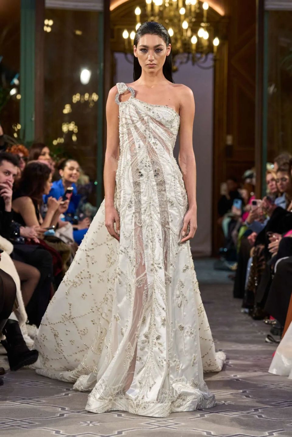 白色连衣裙40套 | 秀场上的白色高级定制,件件美腻