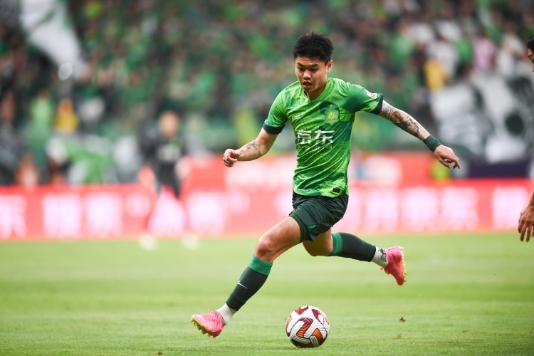 国安边锋杨立瑜时隔9轮再度首发