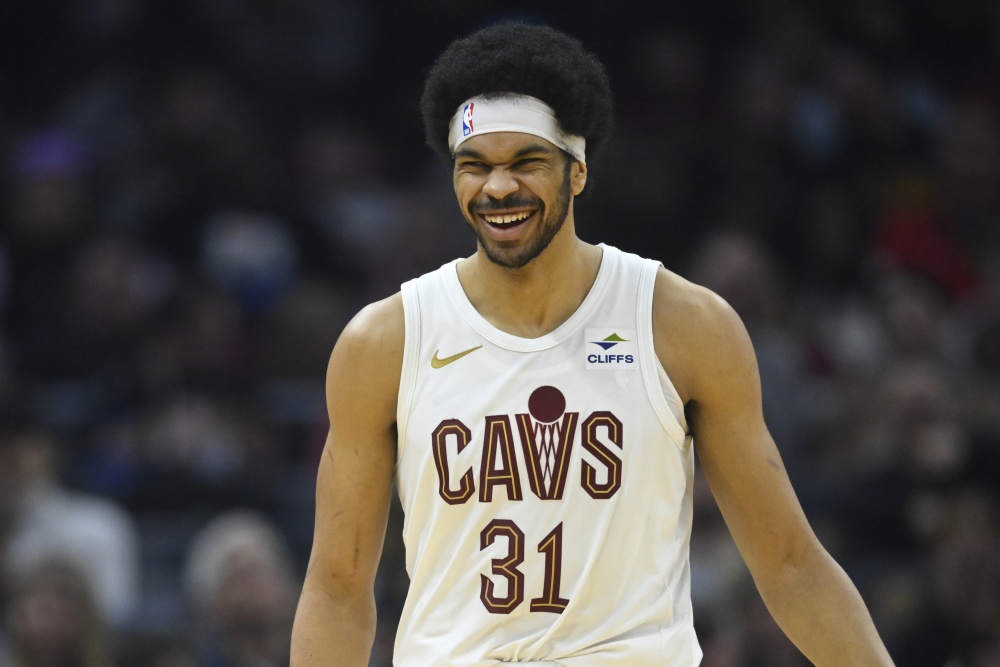 高效贾勒特阿伦半场6中5贡献12分外加6板正负值13