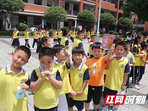 张家界金海实验学校开展心理健康月活动