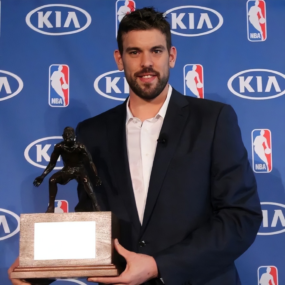 小加索尔,退役了!你对他的最深印象,是什么?