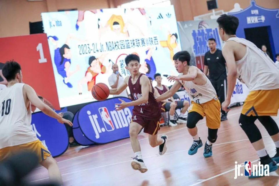 10个人的兄弟篮球,这是青春里最热血的一幕