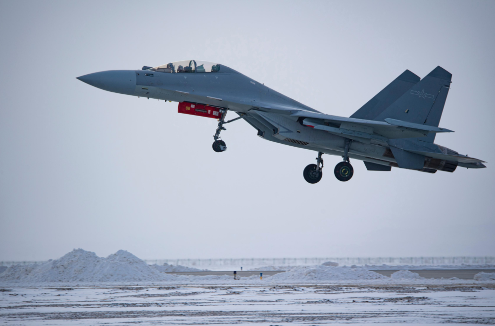 空军战鹰大漠高清训练大片!霸气值拉满_腾讯新闻