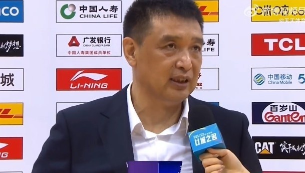 闵鹿蕾谈输球:球队对顾全的防守有懈怠 没有坚决执行我们的布置_腾讯