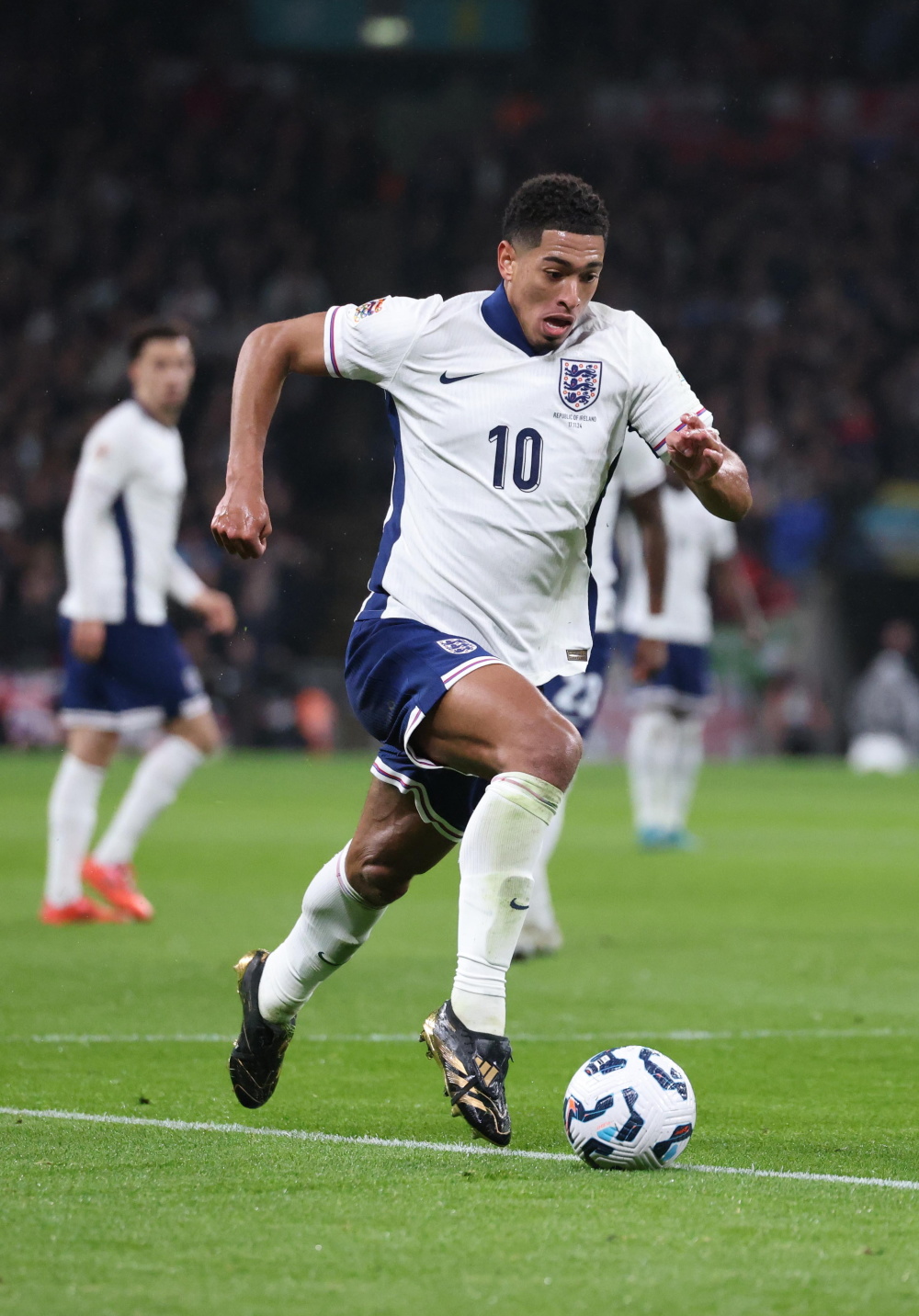 足球——欧国联:英格兰胜爱尔兰