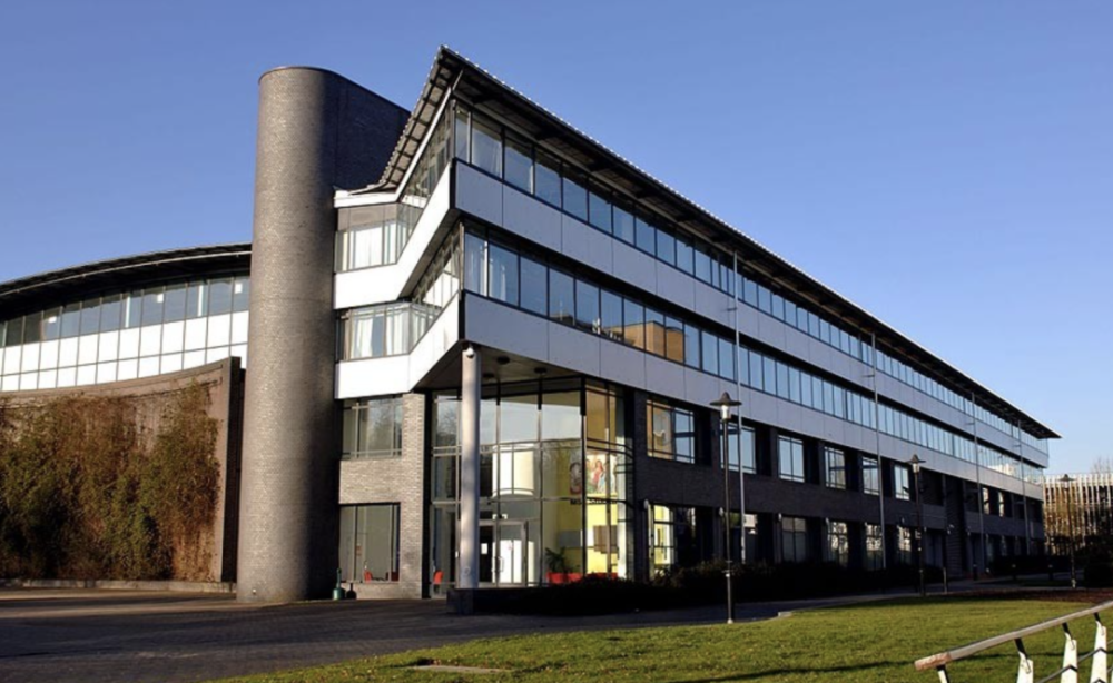 南安普顿大学 university of southampton? 护理(世界第6,英国第2)?