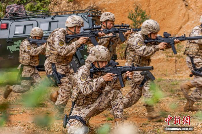 广西来宾：武警官兵实战实训砺精兵_腾讯新闻