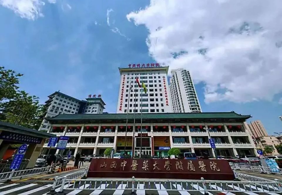 關于中國中醫科學院西苑醫院黃牛幫您解決醫路難題的信息