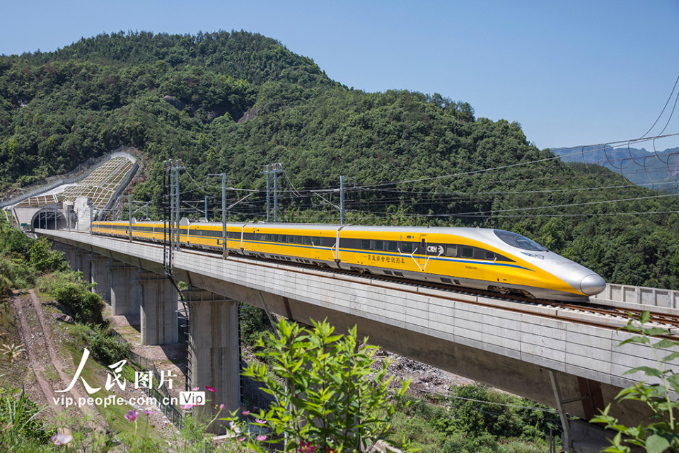 浙江仙居:杭温高铁联调联试进入冲刺阶段