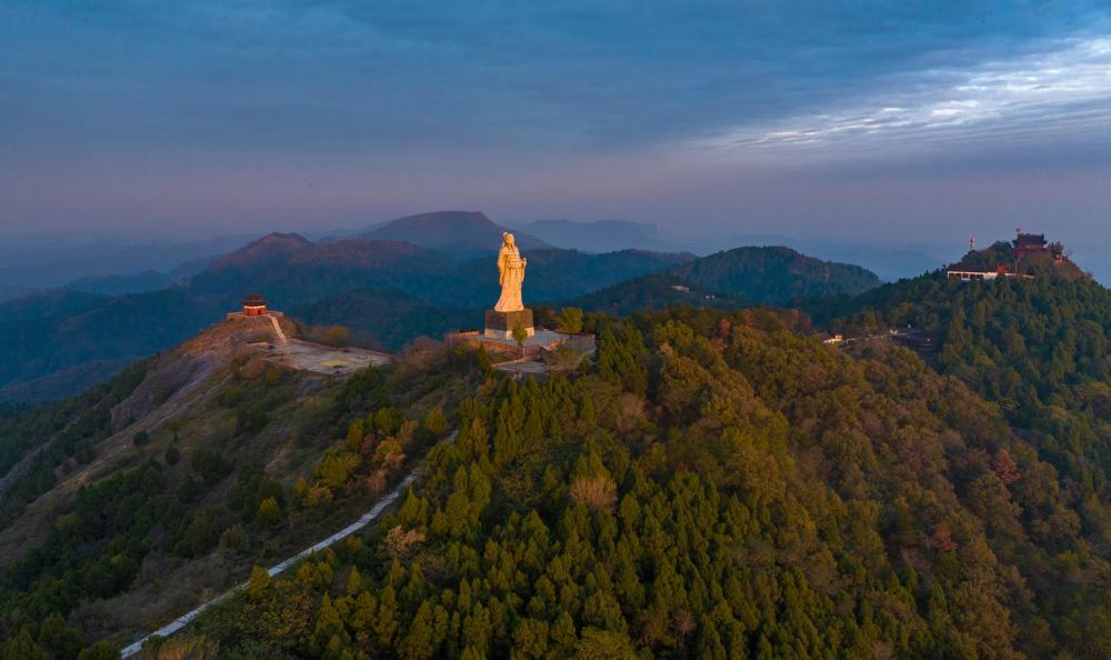 湖北摄影名家走进安陆采风创作