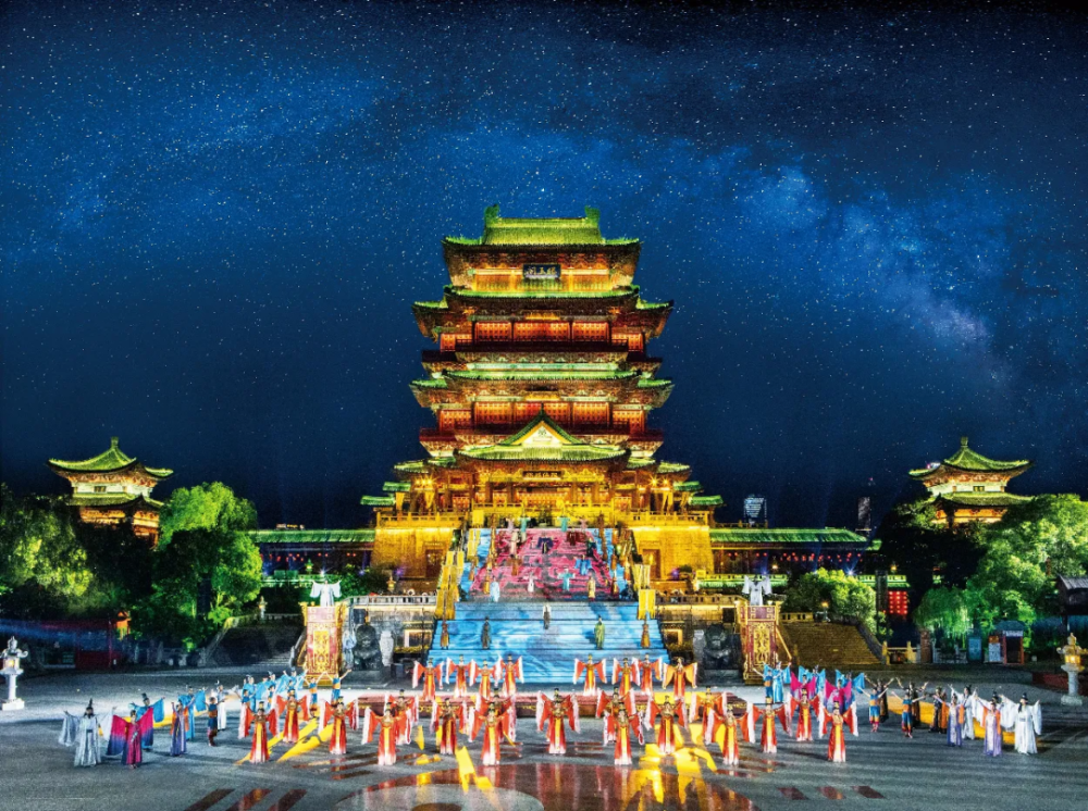 滕王阁景区夜景"豫章故郡,洪都新府.