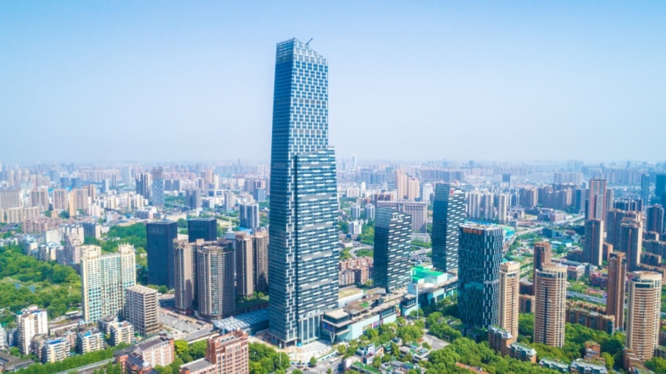 长江左岸创意设计集群,汉口滨江商务区国际总部集群等五大特色楼宇