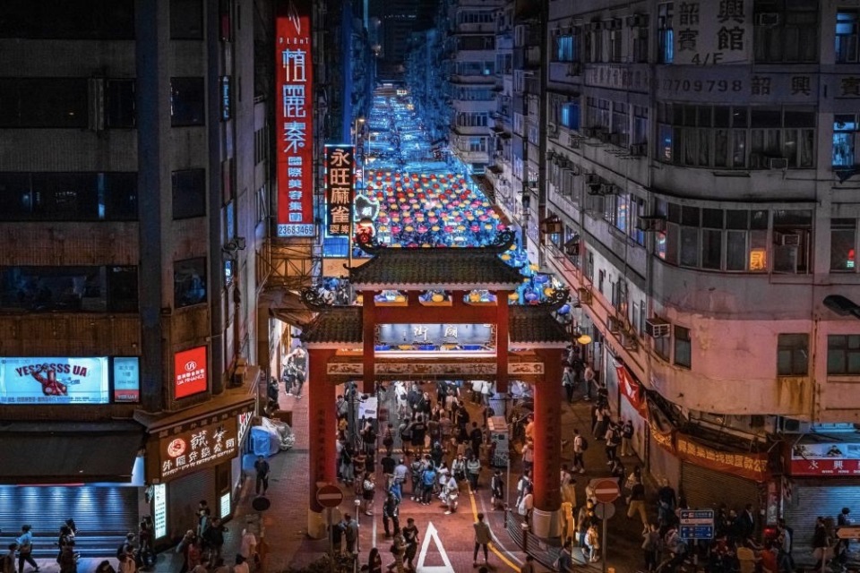 《食神》《庙街故事》让庙街也成为人们心中最具烟火气的香港老街