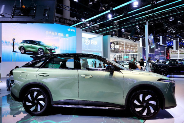 践行十六字法则 启辰大v dd-i插混全面提升用车品质_腾讯新闻