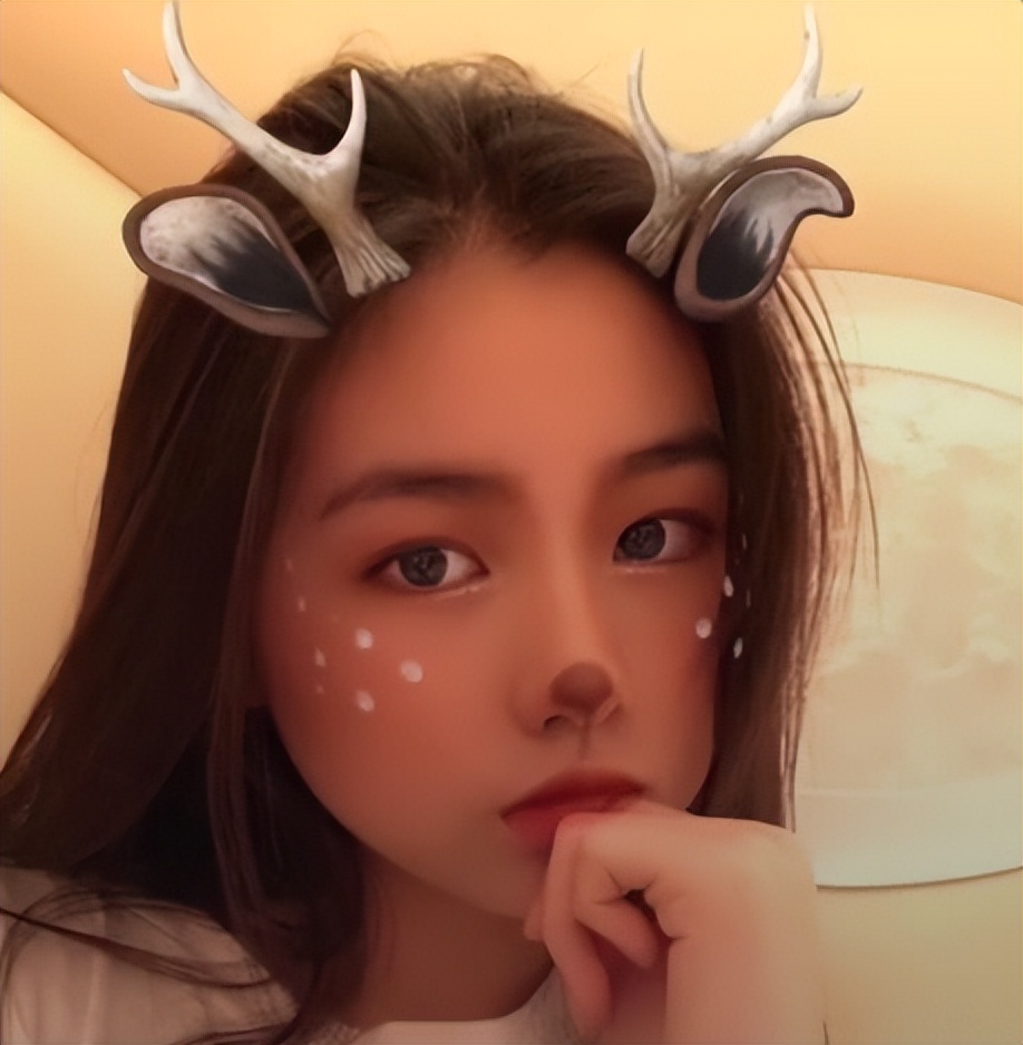 汪峰女儿小苹果17岁近照曝光处境比李嫣更微妙甚至略带尴尬