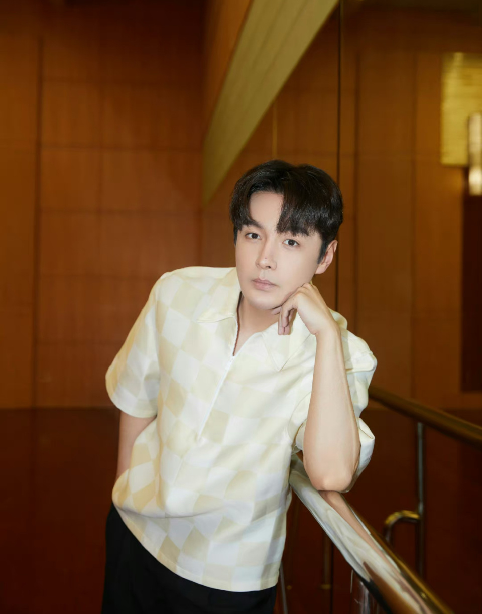 张昊唯发声回应,晒税务记录自证清白,"猎艳事件"已报警处理