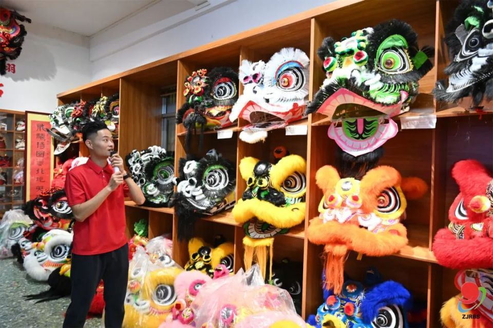“刘备狮”“关羽狮”“张飞狮”......请选择你的“英雄”_腾讯新闻