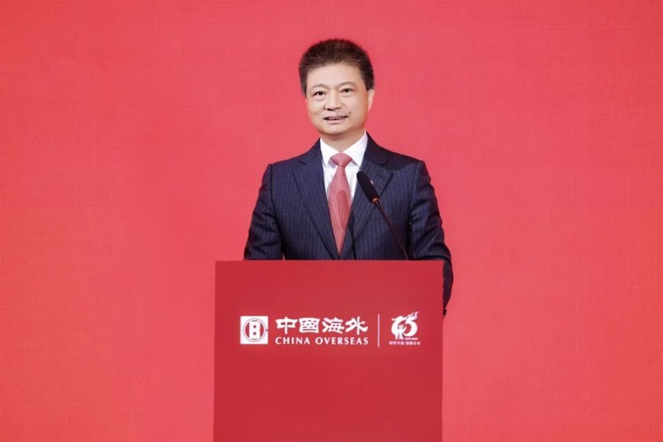 这场会议上,中海集团董事长颜建国,首次以中建股份助理总裁的身份