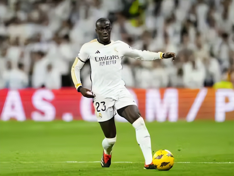 皇马势签阿方索戴维斯为左路单爆增添火力