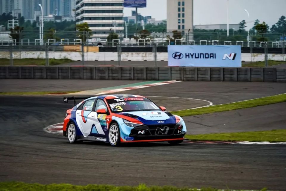 在株洲揭幕战,除了hyundai n车队,领克捷凯车队,欣哲频道macpro