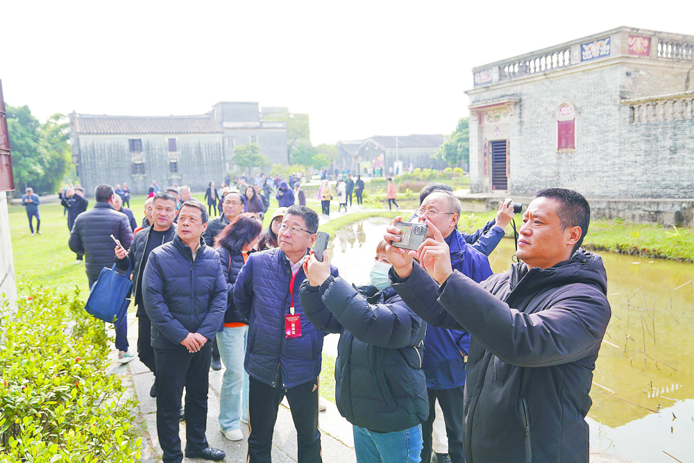 全国百家主流媒体社长总编走进一线现场 感受广东高质量