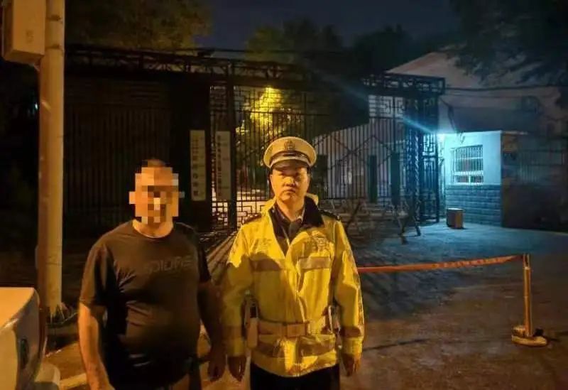 新疆高速交警通报2起无证驾驶案例