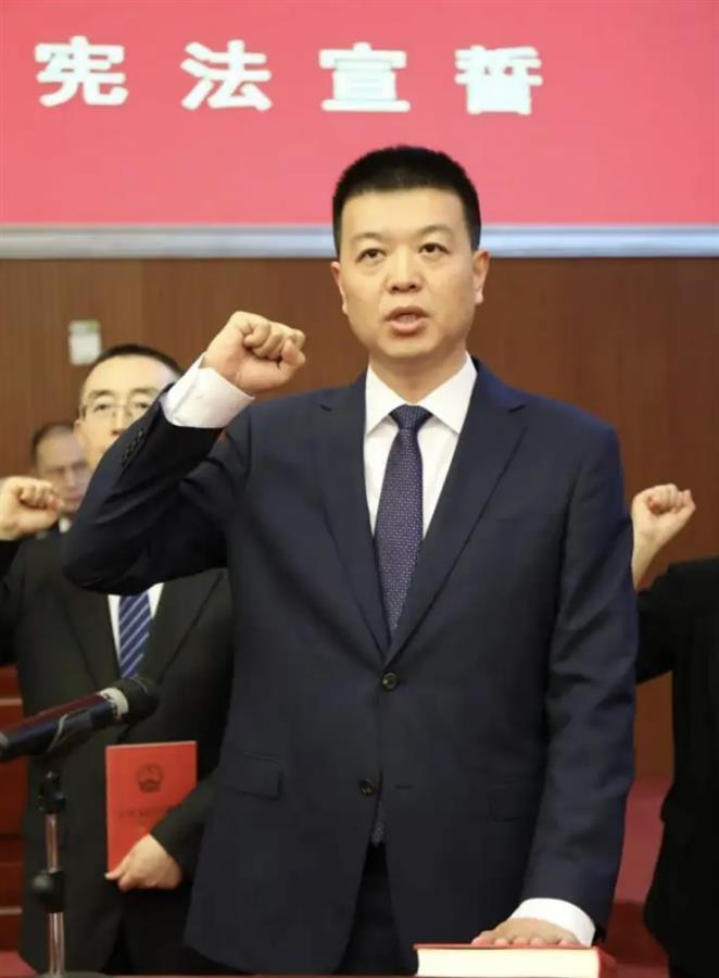 "80后"隋晓峰,由企转政