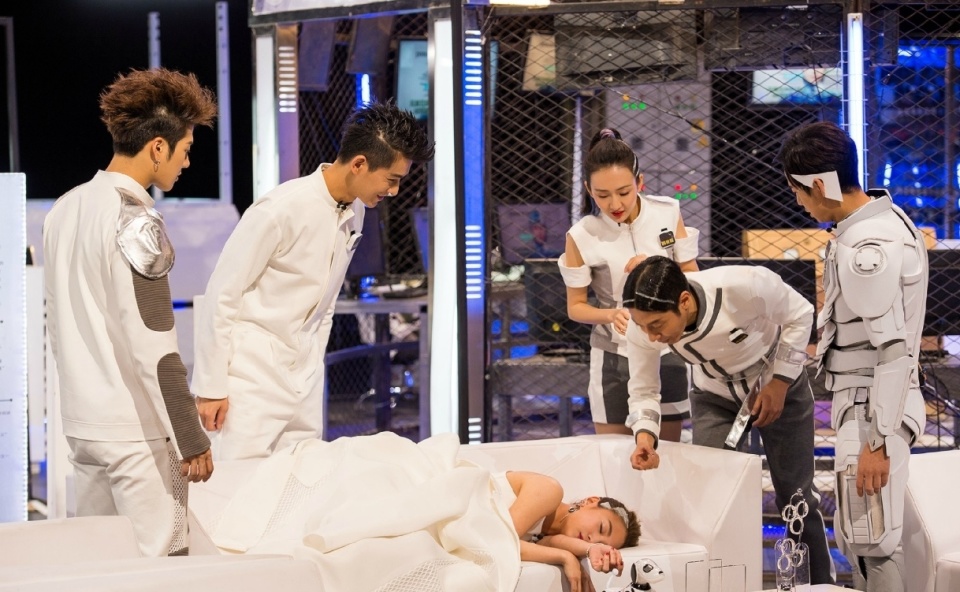 《大侦探9》收官录制,7人驻守刘昊然回归,张若昀大张伟全勤!_腾讯新闻