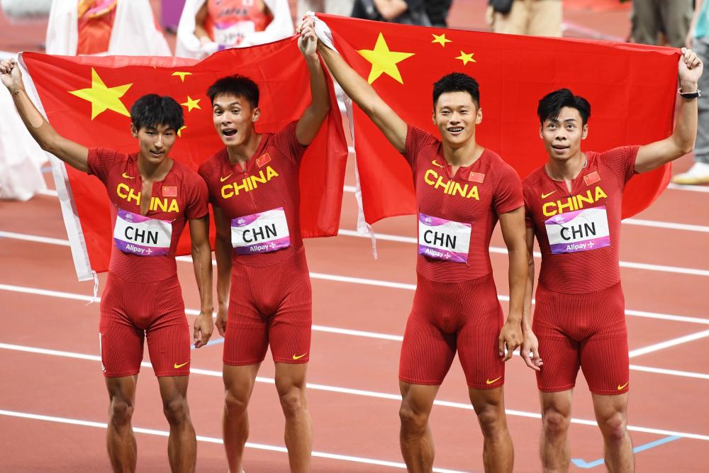 中国体育代表团在杭州亚运会的游泳项目共获得28枚金牌,金牌总数创